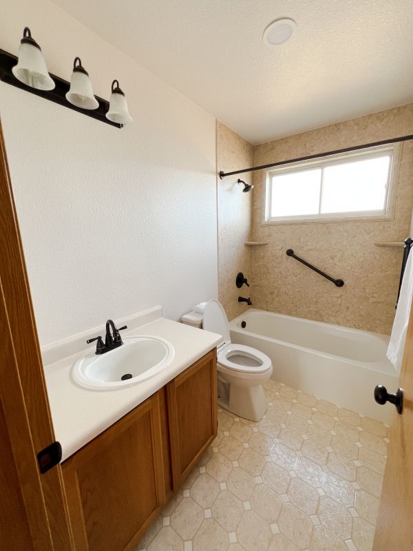 Top Bathroom Remodeling Companies in Andover, KS